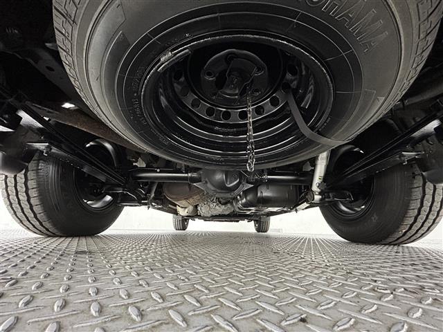 ＮＶ３５０キャラバンバン プレミアムＧＸロングブラックギア　４ＷＤ・全方位カメラ・社外フローティングナビ・バックカメラ・フルセグＴＶ・ＥＴＣ・片側パワスラ・社外フロアマット・ＬＥＤヘッドライト・オートライト・センターデフロック・横滑り防止・プッシュスタート（40枚目）