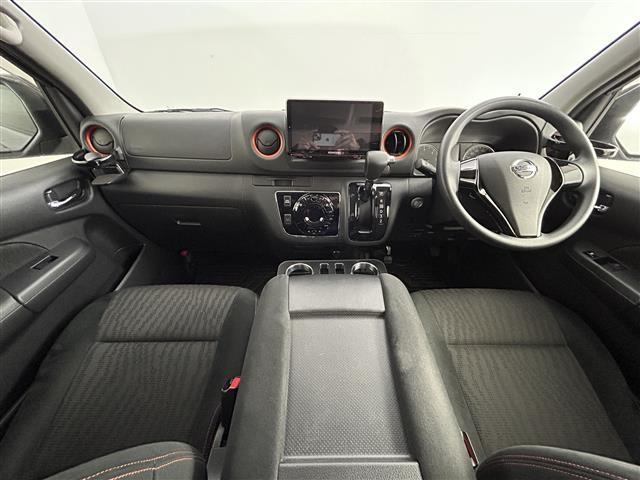 ＮＶ３５０キャラバンバン プレミアムＧＸロングブラックギア　４ＷＤ・全方位カメラ・社外フローティングナビ・バックカメラ・フルセグＴＶ・ＥＴＣ・片側パワスラ・社外フロアマット・ＬＥＤヘッドライト・オートライト・センターデフロック・横滑り防止・プッシュスタート（42枚目）