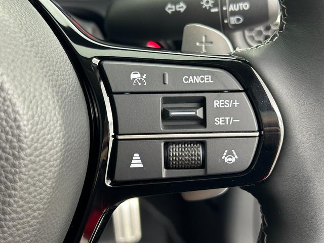 ＺＲ－Ｖ Ｚ　寒冷地仕様／メーカーナビ／衝突軽減ブレーキ／全方位カメラ／シートヒーター／ステアリングヒーター／アダプティブクルーズコントロール／パワーシート／パワーバックドア／ＥＴＣ／ＢＯＳＥスピーカー／フルセグ（10枚目）