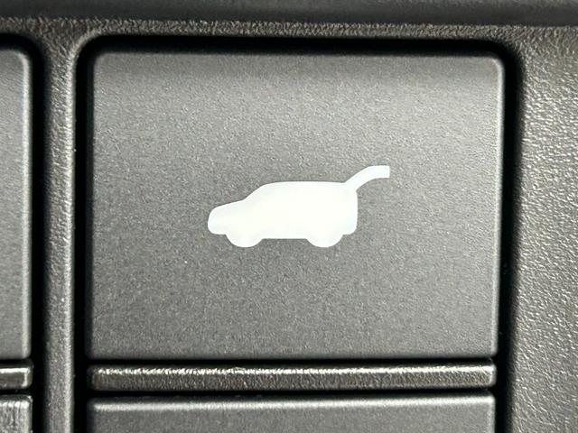 ＺＲ－Ｖ Ｚ　寒冷地仕様／メーカーナビ／衝突軽減ブレーキ／全方位カメラ／シートヒーター／ステアリングヒーター／アダプティブクルーズコントロール／パワーシート／パワーバックドア／ＥＴＣ／ＢＯＳＥスピーカー／フルセグ（11枚目）