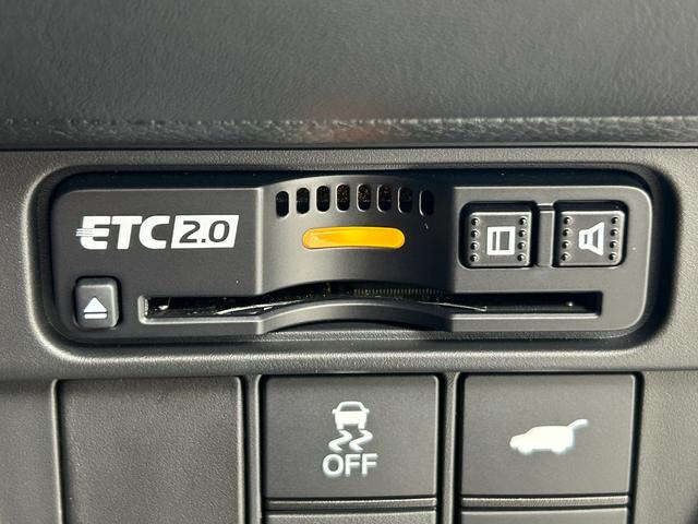 ＺＲ－Ｖ Ｚ　寒冷地仕様／メーカーナビ／衝突軽減ブレーキ／全方位カメラ／シートヒーター／ステアリングヒーター／アダプティブクルーズコントロール／パワーシート／パワーバックドア／ＥＴＣ／ＢＯＳＥスピーカー／フルセグ（13枚目）