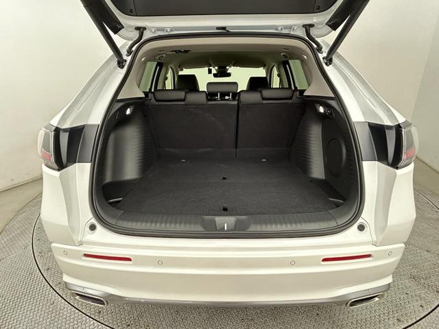 ＺＲ－Ｖ Ｚ　寒冷地仕様／メーカーナビ／衝突軽減ブレーキ／全方位カメラ／シートヒーター／ステアリングヒーター／アダプティブクルーズコントロール／パワーシート／パワーバックドア／ＥＴＣ／ＢＯＳＥスピーカー／フルセグ（18枚目）