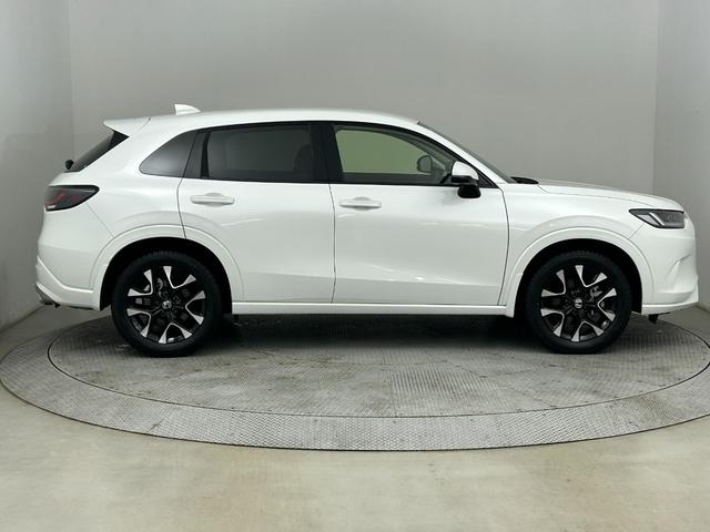 ＺＲ－Ｖ Ｚ　寒冷地仕様／メーカーナビ／衝突軽減ブレーキ／全方位カメラ／シートヒーター／ステアリングヒーター／アダプティブクルーズコントロール／パワーシート／パワーバックドア／ＥＴＣ／ＢＯＳＥスピーカー／フルセグ（28枚目）