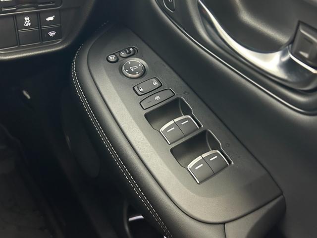 ＺＲ－Ｖ Ｚ　寒冷地仕様／メーカーナビ／衝突軽減ブレーキ／全方位カメラ／シートヒーター／ステアリングヒーター／アダプティブクルーズコントロール／パワーシート／パワーバックドア／ＥＴＣ／ＢＯＳＥスピーカー／フルセグ（51枚目）