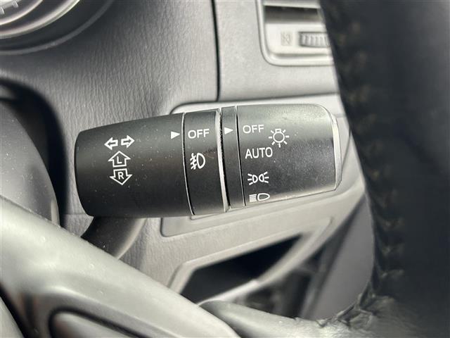 ＣＸ－５ ２０Ｓ　クラリオン２ＤＩＮオーディオ／ＣＤ＋ＵＳＢ／ステアリングスイッチ／ドライブレコーダー前方／スマートシティブレーキサポート／リアビークルモニタリングシステム／キセノンライト／フォグランプ／純正１７ＡＷ（11枚目）