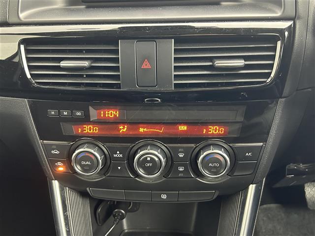 ＣＸ－５ ２０Ｓ　クラリオン２ＤＩＮオーディオ／ＣＤ＋ＵＳＢ／ステアリングスイッチ／ドライブレコーダー前方／スマートシティブレーキサポート／リアビークルモニタリングシステム／キセノンライト／フォグランプ／純正１７ＡＷ（13枚目）