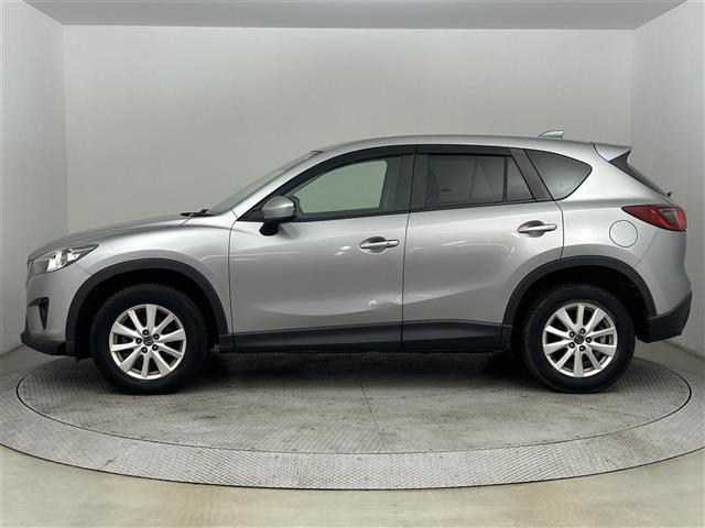 ＣＸ－５ ２０Ｓ　クラリオン２ＤＩＮオーディオ／ＣＤ＋ＵＳＢ／ステアリングスイッチ／ドライブレコーダー前方／スマートシティブレーキサポート／リアビークルモニタリングシステム／キセノンライト／フォグランプ／純正１７ＡＷ（32枚目）