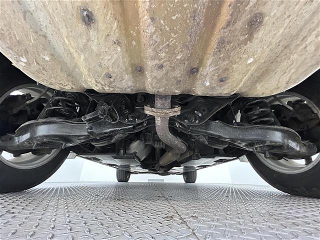 ＣＸ－５ ２０Ｓ　クラリオン２ＤＩＮオーディオ／ＣＤ＋ＵＳＢ／ステアリングスイッチ／ドライブレコーダー前方／スマートシティブレーキサポート／リアビークルモニタリングシステム／キセノンライト／フォグランプ／純正１７ＡＷ（40枚目）