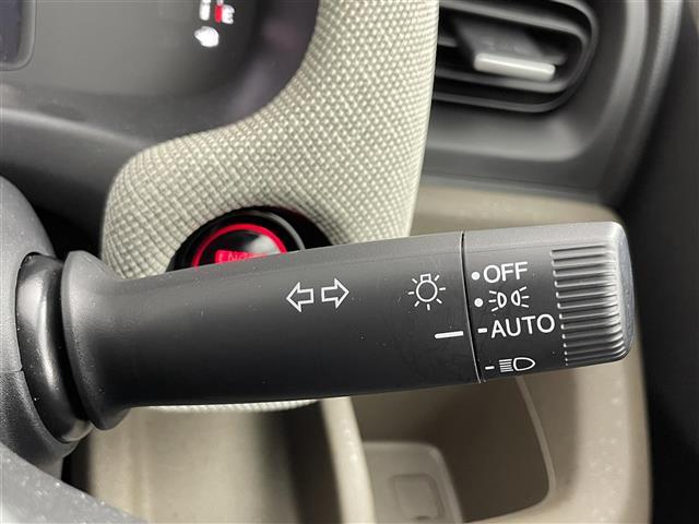 気になる車はすぐにお問い合わせください！画面右側の００６６から始まる無料ダイヤルからお問い合わせ下さい！専門スタッフがお車のご質問にお答えいたします！