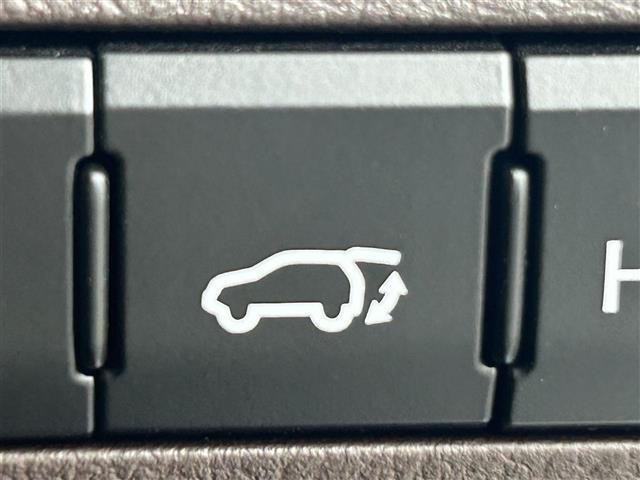 RX RX450h バージョンL メーカーナビ/純正エンスタ/全方位カメラ/ETC/本革シート/シートヒーター&ベンチレーション/D+N席パワーシート/ヘッドアップディスプレイ/レーダークルーズコントロール/ステアリングヒーター(13枚目)