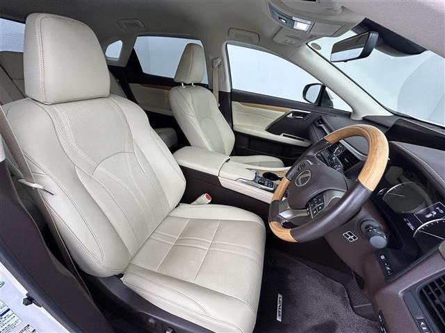 RX RX450h バージョンL メーカーナビ/純正エンスタ/全方位カメラ/ETC/本革シート/シートヒーター&ベンチレーション/D+N席パワーシート/ヘッドアップディスプレイ/レーダークルーズコントロール/ステアリングヒーター(16枚目)