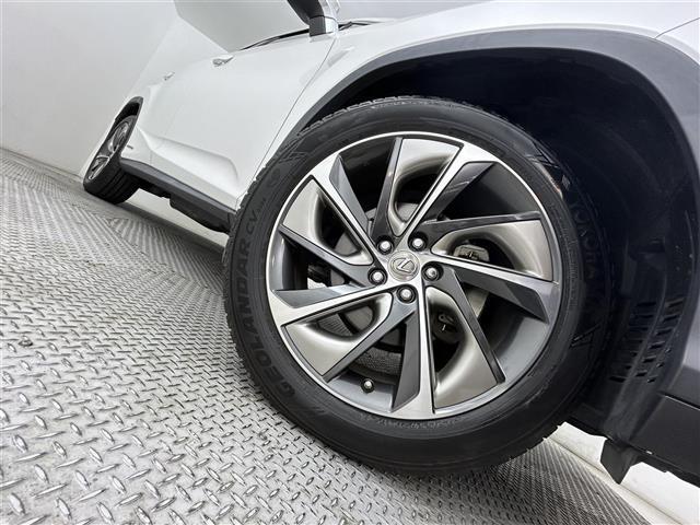 RX RX450h バージョンL メーカーナビ/純正エンスタ/全方位カメラ/ETC/本革シート/シートヒーター&ベンチレーション/D+N席パワーシート/ヘッドアップディスプレイ/レーダークルーズコントロール/ステアリングヒーター(21枚目)