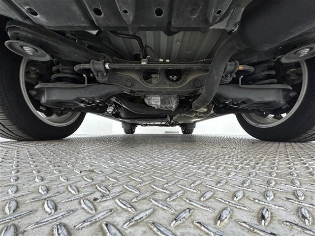 RX RX450h バージョンL メーカーナビ/純正エンスタ/全方位カメラ/ETC/本革シート/シートヒーター&ベンチレーション/D+N席パワーシート/ヘッドアップディスプレイ/レーダークルーズコントロール/ステアリングヒーター(31枚目)