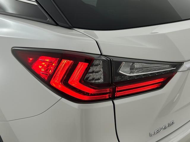 RX RX450h バージョンL メーカーナビ/純正エンスタ/全方位カメラ/ETC/本革シート/シートヒーター&ベンチレーション/D+N席パワーシート/ヘッドアップディスプレイ/レーダークルーズコントロール/ステアリングヒーター(53枚目)