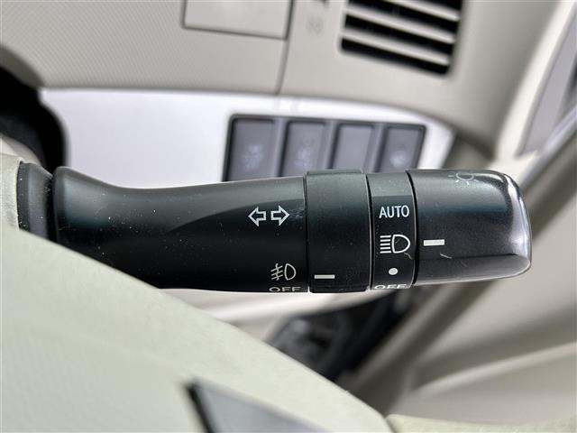 エスティマハイブリッド Ｘ　寒冷地仕様／純正ＨＤＤナビ／フルセグＴＶ／ＣＤ＋ＤＶＤ＋ＳＤ＋ＨＤＤ／バックカメラ／ビルトインＥＴＣ／ドライブレコーダー前方／両側パワースライドドア／１００Ｖ充電／クルコン／キセノン／フォグ（10枚目）