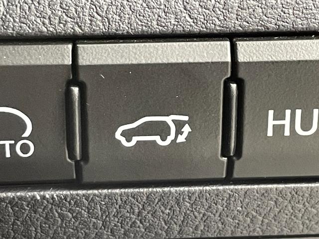 RX RX300 Fスポーツ 純正ナビ/パノラミックビューモニター/ビルトインETC2.0/ドライブレコーダー/レクサスセーフティシステム/ワイヤレス充電/レザーシート/パワーシート/シートヒーター/シートエアコン/純正AW20(10枚目)