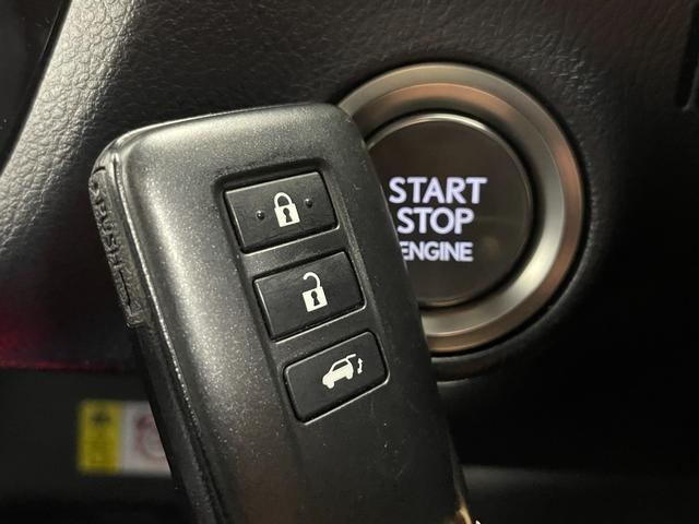 RX RX300 Fスポーツ 純正ナビ/パノラミックビューモニター/ビルトインETC2.0/ドライブレコーダー/レクサスセーフティシステム/ワイヤレス充電/レザーシート/パワーシート/シートヒーター/シートエアコン/純正AW20(15枚目)