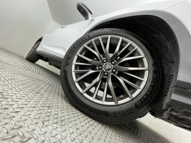 RX RX300 Fスポーツ 純正ナビ/パノラミックビューモニター/ビルトインETC2.0/ドライブレコーダー/レクサスセーフティシステム/ワイヤレス充電/レザーシート/パワーシート/シートヒーター/シートエアコン/純正AW20(21枚目)