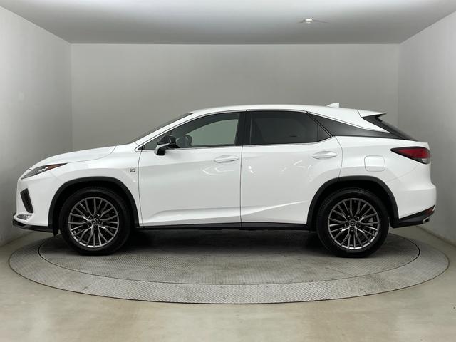 RX RX300 Fスポーツ 純正ナビ/パノラミックビューモニター/ビルトインETC2.0/ドライブレコーダー/レクサスセーフティシステム/ワイヤレス充電/レザーシート/パワーシート/シートヒーター/シートエアコン/純正AW20(25枚目)
