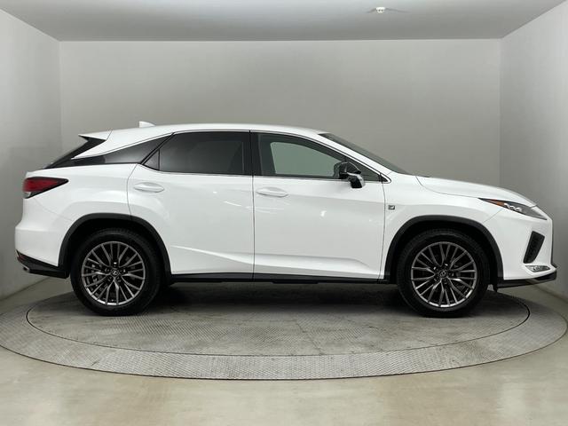 RX RX300 Fスポーツ 純正ナビ/パノラミックビューモニター/ビルトインETC2.0/ドライブレコーダー/レクサスセーフティシステム/ワイヤレス充電/レザーシート/パワーシート/シートヒーター/シートエアコン/純正AW20(28枚目)