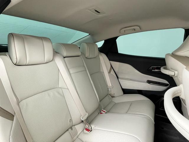 クラウンクロスオーバー Z 純正12.3インチDAナビ/AppleCarPlay/AndoroidAuto/BT/フルセグTV/パノラミックビュー/ドラレコ前後/ビルトインETC2.0/ワイヤレス充電/ヘッドアップディスプレイ(17枚目)