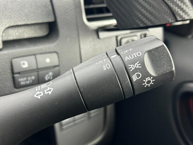 セレナ ハイウェイスター　純正メモリナビ／フルセグＴＶ／Ｂｌｕｅｔｏｏｔｈ／ＣＤ／ＤＶＤ／ＥＴＣ／パワースライドドア／クルーズコントロール／プッシュスタート／スマートキー／オートライト／オートエアコン／電格ミラー（8枚目）