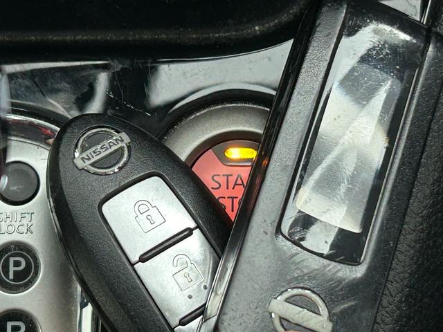 セレナ ハイウェイスター　純正メモリナビ／フルセグＴＶ／Ｂｌｕｅｔｏｏｔｈ／ＣＤ／ＤＶＤ／ＥＴＣ／パワースライドドア／クルーズコントロール／プッシュスタート／スマートキー／オートライト／オートエアコン／電格ミラー（11枚目）