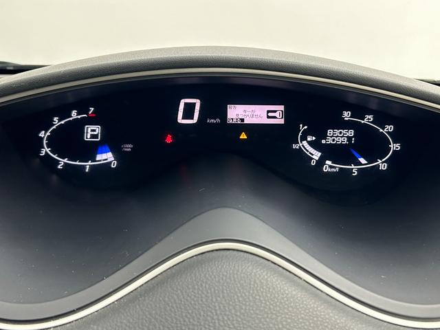 セレナ ハイウェイスター　純正メモリナビ／フルセグＴＶ／Ｂｌｕｅｔｏｏｔｈ／ＣＤ／ＤＶＤ／ＥＴＣ／パワースライドドア／クルーズコントロール／プッシュスタート／スマートキー／オートライト／オートエアコン／電格ミラー（13枚目）