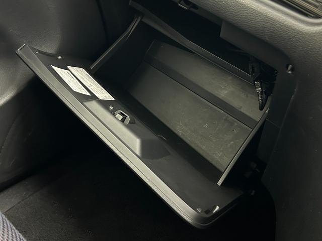 セレナ ハイウェイスター　純正メモリナビ／フルセグＴＶ／Ｂｌｕｅｔｏｏｔｈ／ＣＤ／ＤＶＤ／ＥＴＣ／パワースライドドア／クルーズコントロール／プッシュスタート／スマートキー／オートライト／オートエアコン／電格ミラー（34枚目）