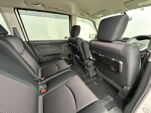 セレナ ハイウェイスター　純正メモリナビ／フルセグＴＶ／Ｂｌｕｅｔｏｏｔｈ／ＣＤ／ＤＶＤ／ＥＴＣ／パワースライドドア／クルーズコントロール／プッシュスタート／スマートキー／オートライト／オートエアコン／電格ミラー（40枚目）