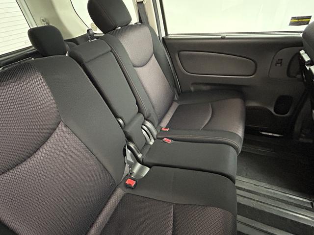 セレナ ハイウェイスター　純正メモリナビ／フルセグＴＶ／Ｂｌｕｅｔｏｏｔｈ／ＣＤ／ＤＶＤ／ＥＴＣ／パワースライドドア／クルーズコントロール／プッシュスタート／スマートキー／オートライト／オートエアコン／電格ミラー（43枚目）