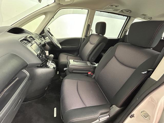 セレナ ハイウェイスター　純正メモリナビ／フルセグＴＶ／Ｂｌｕｅｔｏｏｔｈ／ＣＤ／ＤＶＤ／ＥＴＣ／パワースライドドア／クルーズコントロール／プッシュスタート／スマートキー／オートライト／オートエアコン／電格ミラー（45枚目）