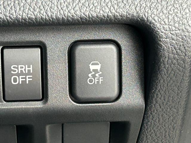 フォレスター 　ＯＰダイヤトーンサウンドナビ／Ｂｌｕｅｔｏｏｔｈ／フルセグＴＶ／バックカメラ／ＥＴＣ２．０／ＬＥＤライト／ＯＰ．ＬＥＤアクセサリーライナー／前後フォグ／アイサイト／ＳＩ－ＤＲＩＶＥ／Ｘ－ＭＯＤＥ（12枚目）