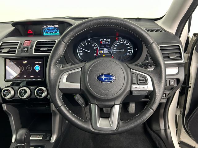 フォレスター 　ＯＰダイヤトーンサウンドナビ／Ｂｌｕｅｔｏｏｔｈ／フルセグＴＶ／バックカメラ／ＥＴＣ２．０／ＬＥＤライト／ＯＰ．ＬＥＤアクセサリーライナー／前後フォグ／アイサイト／ＳＩ－ＤＲＩＶＥ／Ｘ－ＭＯＤＥ（35枚目）