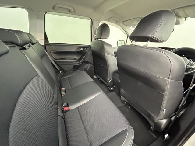 フォレスター 　ＯＰダイヤトーンサウンドナビ／Ｂｌｕｅｔｏｏｔｈ／フルセグＴＶ／バックカメラ／ＥＴＣ２．０／ＬＥＤライト／ＯＰ．ＬＥＤアクセサリーライナー／前後フォグ／アイサイト／ＳＩ－ＤＲＩＶＥ／Ｘ－ＭＯＤＥ（41枚目）