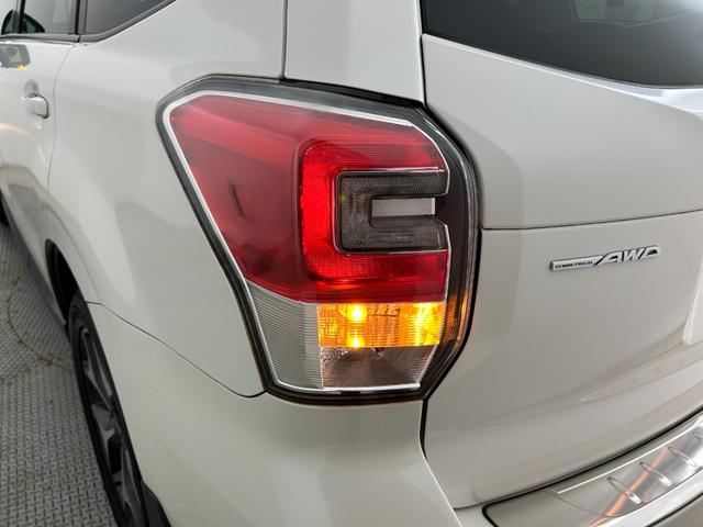 フォレスター 　ＯＰダイヤトーンサウンドナビ／Ｂｌｕｅｔｏｏｔｈ／フルセグＴＶ／バックカメラ／ＥＴＣ２．０／ＬＥＤライト／ＯＰ．ＬＥＤアクセサリーライナー／前後フォグ／アイサイト／ＳＩ－ＤＲＩＶＥ／Ｘ－ＭＯＤＥ（59枚目）