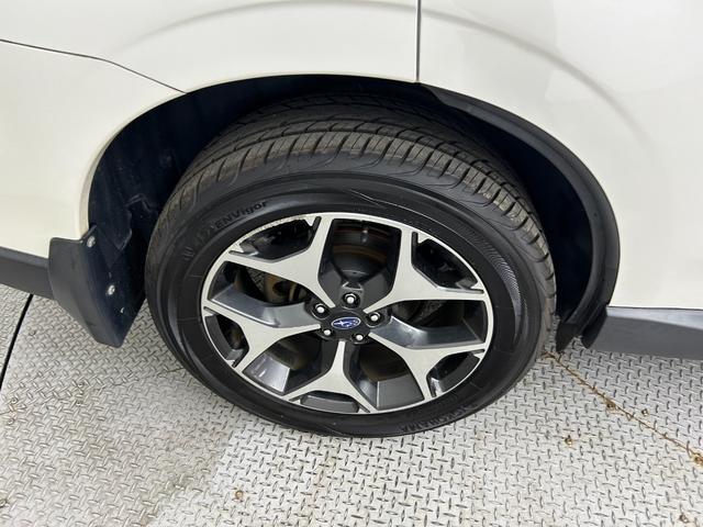 フォレスター 　ＯＰダイヤトーンサウンドナビ／Ｂｌｕｅｔｏｏｔｈ／フルセグＴＶ／バックカメラ／ＥＴＣ２．０／ＬＥＤライト／ＯＰ．ＬＥＤアクセサリーライナー／前後フォグ／アイサイト／ＳＩ－ＤＲＩＶＥ／Ｘ－ＭＯＤＥ（61枚目）