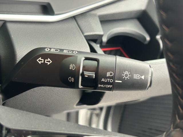 オーラ Ｇ　ＦＯＵＲ　レザーエディション　ワンオーナー／社外８インチナビ／ＢＴ／フルセグＴＶ／アラウンドビューモニター／ビルトインＥＴＣ／ナビ連動ドラレコ前後／インテリジェントルームミラー／ステアリングヒーター／シートヒーター／ＢＳＭ／ＢＳＷ（11枚目）