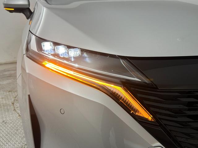 オーラ Ｇ　ＦＯＵＲ　レザーエディション　ワンオーナー／社外８インチナビ／ＢＴ／フルセグＴＶ／アラウンドビューモニター／ビルトインＥＴＣ／ナビ連動ドラレコ前後／インテリジェントルームミラー／ステアリングヒーター／シートヒーター／ＢＳＭ／ＢＳＷ（20枚目）