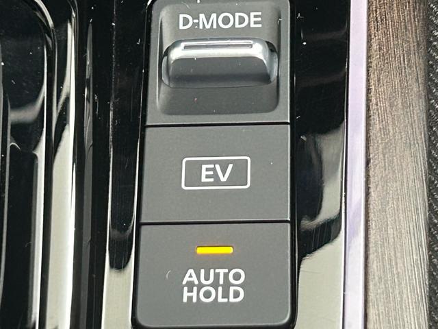 オーラ Ｇ　ＦＯＵＲ　レザーエディション　ワンオーナー／社外８インチナビ／ＢＴ／フルセグＴＶ／アラウンドビューモニター／ビルトインＥＴＣ／ナビ連動ドラレコ前後／インテリジェントルームミラー／ステアリングヒーター／シートヒーター／ＢＳＭ／ＢＳＷ（28枚目）