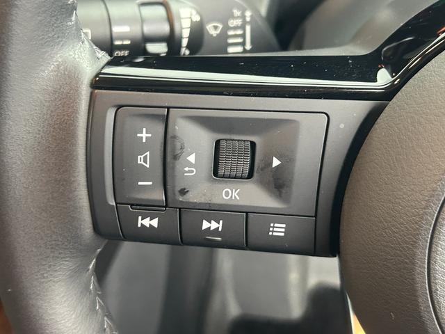 オーラ Ｇ　ＦＯＵＲ　レザーエディション　ワンオーナー／社外８インチナビ／ＢＴ／フルセグＴＶ／アラウンドビューモニター／ビルトインＥＴＣ／ナビ連動ドラレコ前後／インテリジェントルームミラー／ステアリングヒーター／シートヒーター／ＢＳＭ／ＢＳＷ（29枚目）