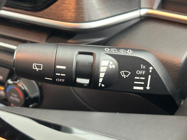 オーラ Ｇ　ＦＯＵＲ　レザーエディション　ワンオーナー／社外８インチナビ／ＢＴ／フルセグＴＶ／アラウンドビューモニター／ビルトインＥＴＣ／ナビ連動ドラレコ前後／インテリジェントルームミラー／ステアリングヒーター／シートヒーター／ＢＳＭ／ＢＳＷ（32枚目）