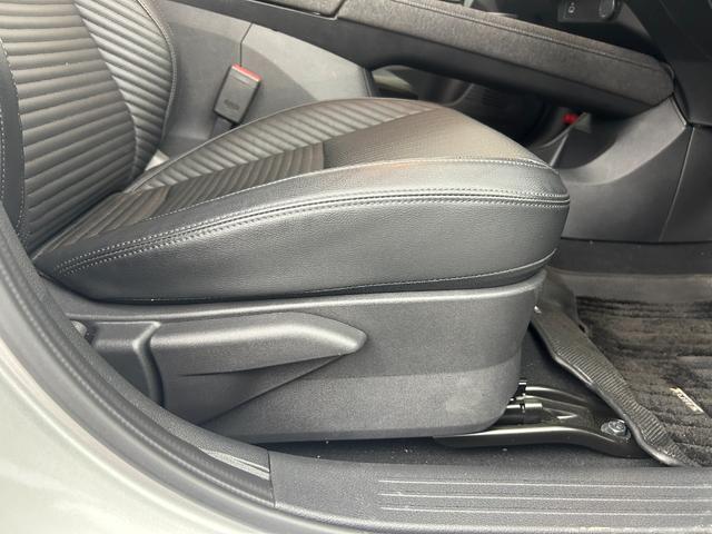 オーラ Ｇ　ＦＯＵＲ　レザーエディション　ワンオーナー／社外８インチナビ／ＢＴ／フルセグＴＶ／アラウンドビューモニター／ビルトインＥＴＣ／ナビ連動ドラレコ前後／インテリジェントルームミラー／ステアリングヒーター／シートヒーター／ＢＳＭ／ＢＳＷ（38枚目）