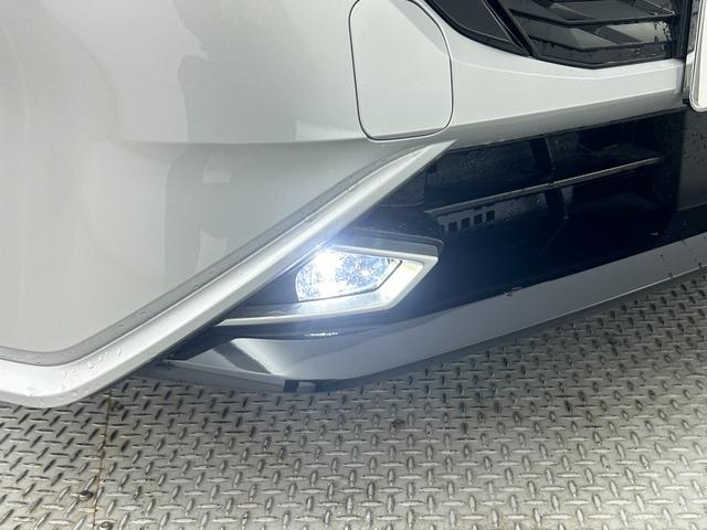 オーラ Ｇ　ＦＯＵＲ　レザーエディション　ワンオーナー／社外８インチナビ／ＢＴ／フルセグＴＶ／アラウンドビューモニター／ビルトインＥＴＣ／ナビ連動ドラレコ前後／インテリジェントルームミラー／ステアリングヒーター／シートヒーター／ＢＳＭ／ＢＳＷ（56枚目）