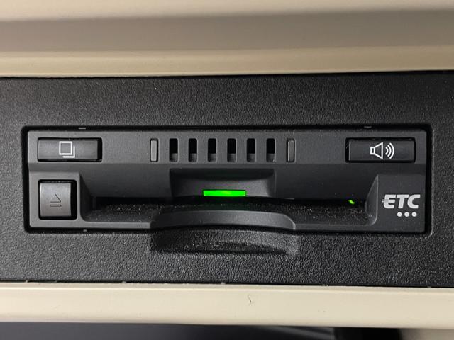 ランドクルーザープラド ＴＸ　Ｌパッケージ　ＴＲＤエアロ／ムーンルーフ／ＫＥＮＷＯＯＤフローディングナビ／バックカメラ／トヨタセーフティセンス／ベージュレザー／パワーシート／シートヒーター／エアシート／バグガード／リアラダー／純正ＡＷ／ＬＥＤ（8枚目）