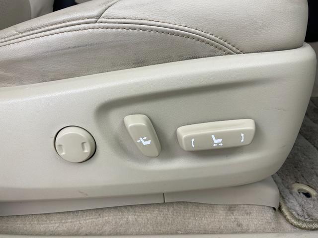 ランドクルーザープラド ＴＸ　Ｌパッケージ　ＴＲＤエアロ／ムーンルーフ／ＫＥＮＷＯＯＤフローディングナビ／バックカメラ／トヨタセーフティセンス／ベージュレザー／パワーシート／シートヒーター／エアシート／バグガード／リアラダー／純正ＡＷ／ＬＥＤ（14枚目）