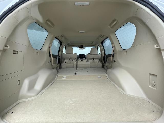 ランドクルーザープラド ＴＸ　Ｌパッケージ　ＴＲＤエアロ／ムーンルーフ／ＫＥＮＷＯＯＤフローディングナビ／バックカメラ／トヨタセーフティセンス／ベージュレザー／パワーシート／シートヒーター／エアシート／バグガード／リアラダー／純正ＡＷ／ＬＥＤ（18枚目）