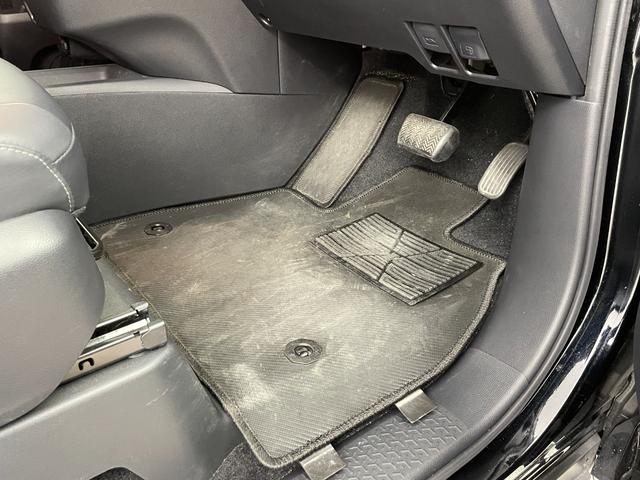 ノア ハイブリッドS-Z 純正ディスプレイオーディオplus/アラウンドビューモニター/純正ミラー一体型ドライブレコーダー/純正フリップダウンモニター/三眼LEDヘッドライト/トヨタセーフティセンス/ビルトインETC2.0(46枚目)