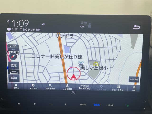 ステップワゴン スパーダ　１１．４インチナビＨｏｎｄａ　ＣＯＮＮＥＣＴナビ／ホンダセンシング／両側パワースライドドア／パワーバックドア／２列目オットマンシート／バックカメラ／パドルシフト／クルコン／ＢＳＭ／衝突軽減／横滑り防止（5枚目）