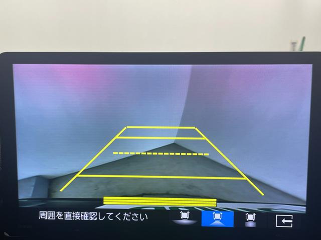 ステップワゴン スパーダ　１１．４インチナビＨｏｎｄａ　ＣＯＮＮＥＣＴナビ／ホンダセンシング／両側パワースライドドア／パワーバックドア／２列目オットマンシート／バックカメラ／パドルシフト／クルコン／ＢＳＭ／衝突軽減／横滑り防止（7枚目）